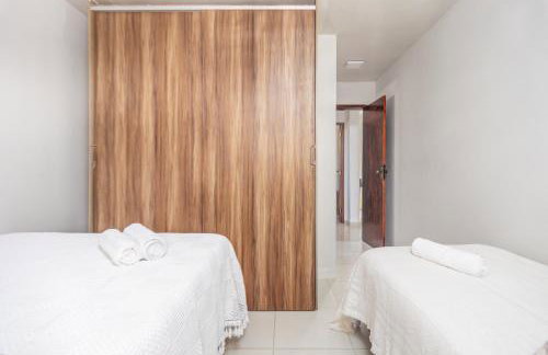 Refúgio Tropical Casa de Praia com Piscina e 4 Suítes e garagem 3 carros, 800 mtrs da praia internet 700 mbps, condomínio privado com pista de skate , quadra de futevôlei , campos e quadras de futebol! - Foto 20