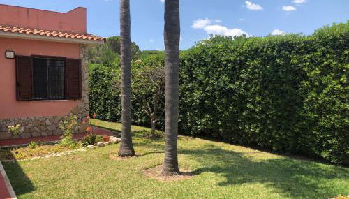 Villa con Giardino di 2000mq al Plemmirio - 400m dal Mare - Foto 3, Garden, Garden view