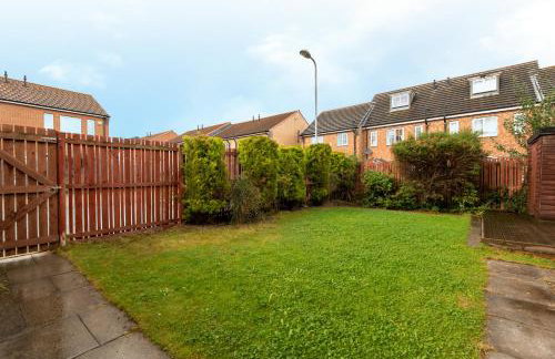Park View - Stunning 2 bedroom house, both en-suite, 2 parking - Foto 28