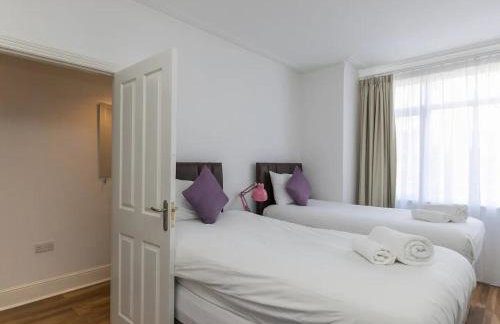 Super Chic Apartment in Beautiful Sunninghill - Pass the Keys - Foto 19