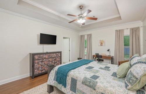 Cozy Retreat with Patio, Big Kitchen and Fishing Nearby - Foto 20