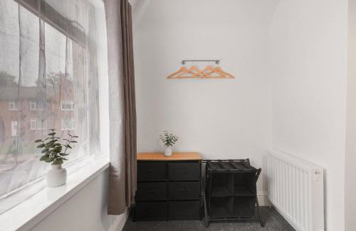 3 Bedroom House with Free Parking - Foto 45