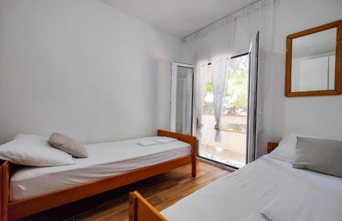 Robinson Borik - Foto 12