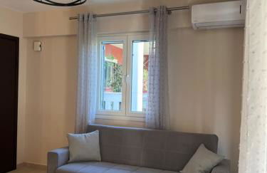 Phil's Apartments - Photo 19