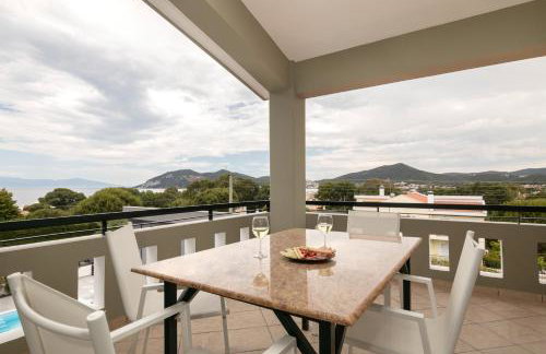 Cove Suites Apartment - Photo 2