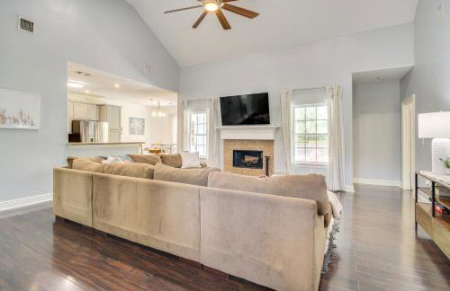 Less Than 1 Mi to Beach - Home with Deck and Yard in Waveland! - Foto 6