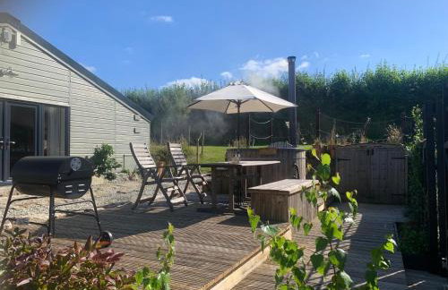 Stable End - Photo 2