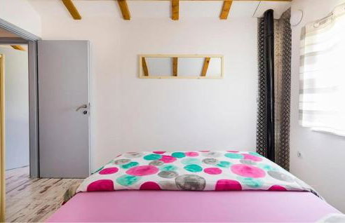 Cozy Home In Trilj With Private Swimming Pool, Can Be Inside Or Outside - Photo 15