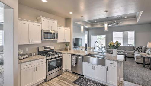 Idyllic Kingman Retreat with Yard - Near Hiking - Foto 1