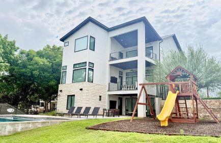 LBJ Bliss Retreat Heated Pool Hot Tub Game Rooms - Photo 44