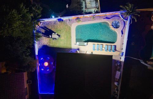 Chill and Relax Luxury Retreat with Pool Spa Game Room and Steam Room - Foto 49