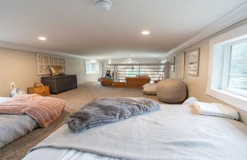 Pet friendly Tiny House Rental with new Access to Guadalupe River NBTX - Photo 15