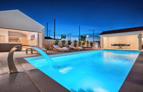 Villa Lovorika - Padel, Cageball, Basketball & Heated Pool - Foto 62