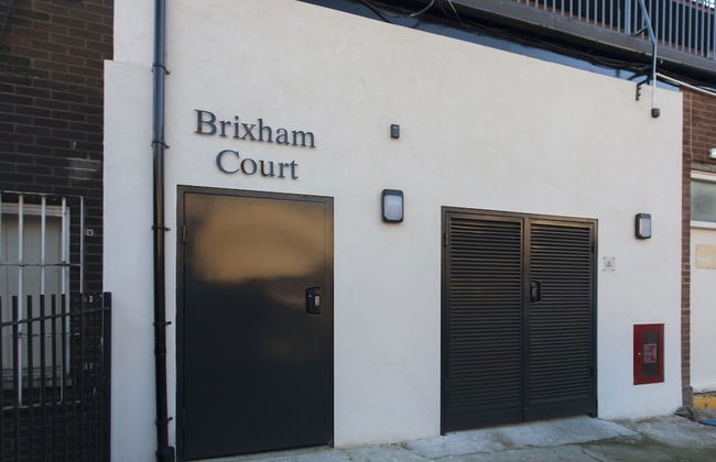 Staines City Centre by Charles Hope - Photo 16