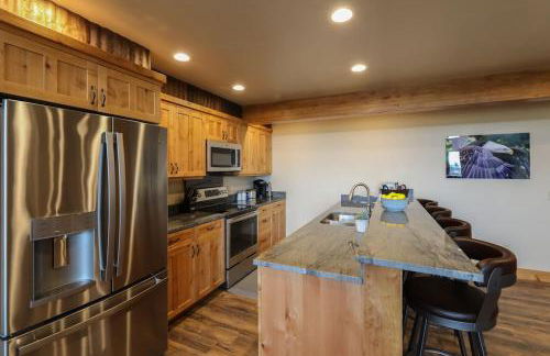 Luxury Townhome in Exclusive Eagle Bend - Photo 14