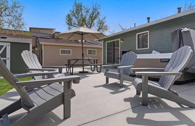 Spirit of the Rockies - Private Backyard & Hot Tub - Foto 29