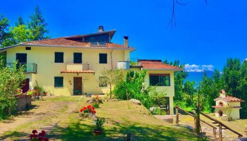 Le Apuane Holidays - Foto 3, Garden, Garden view