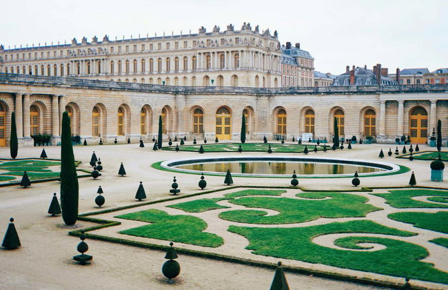 Eiffel Tower Guided Tour + Versailles Day Trip by Train - Photo 3