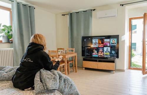 Casa Galya with private patio by GardaDoma - Foto 4