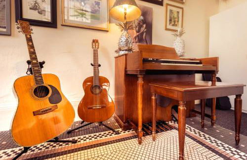 Luxury Living in Historic Bank Haven of Art&Music - Foto 33