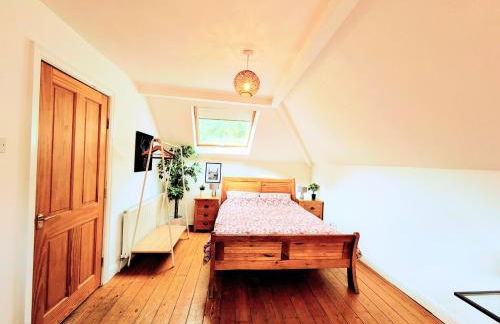 Detached House with Gated Parking in Whalley Range, Near Manchester City Centre - Foto 21