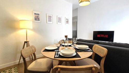 YR Apartments - Ca' Granda - 1 Min Walk to Metro - Photo 2
