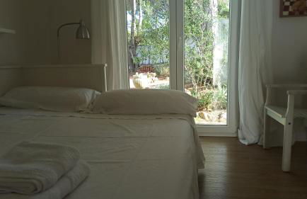 Diseño y luz entre los pinos - Foto 33