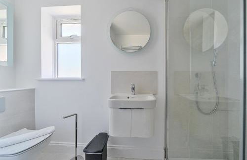 Luxury Oxford Apartment Sleeps 4, Free Parking - Pass the Keys - Foto 8