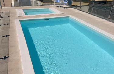 Lupama Suite Rooftop Pool, Sea Views, 2 min to Beach - Foto 1