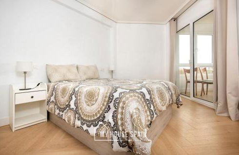 MyHouseSpain - Primera línea de playa con parking - Foto 13