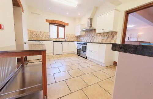 The Victorian Barn, Self-Catering Holidays with Pool and Hot Tubs, Dorset - Photo 30