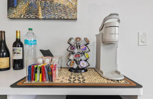 Luxury Olivewood Oasis - 13 mins to Cleveland - Foto 10