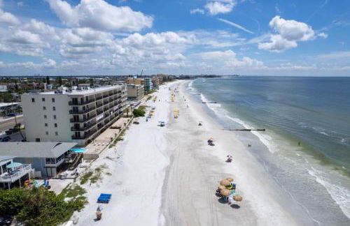 Tropic Breeze Unit 12 Madeira Beach Second Floor - Foto 21