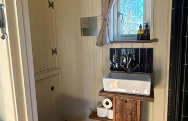 'Russet' Hut on fruit farm - Foto 19