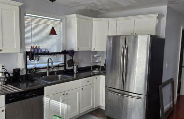 Cozy nest getaway near Boston! - Foto 11