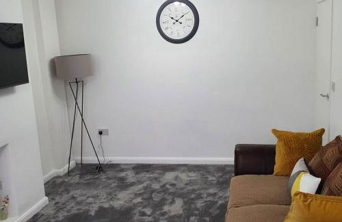 Exquisite and Modern 2 bed Maisonette - Foto 3