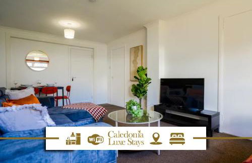 Train House - Photo 1