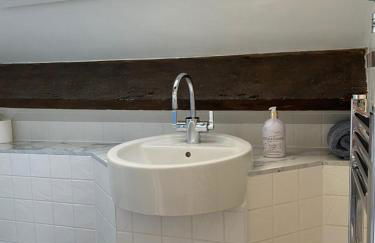 The Hayloft Cottage - Photo 30