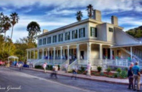 Luxury stay near Oakridge Mall for vacation/work - Foto 47