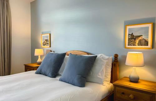 Bright & Cosy - Jacuzzi - Log Burner - King Beds - Foto 4