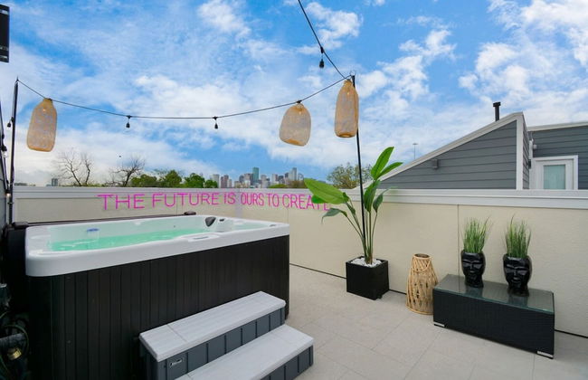 Paradise Palace Best Rooftop in HTX w Hot Tub - Foto 11