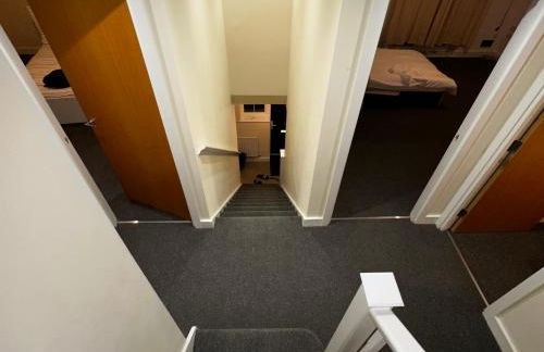 Stunning 5-Bed House in Peterborough host 15 g - Foto 9