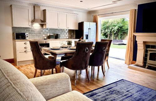 Beautiful Hot tub Suite in St Annes - Photo 37