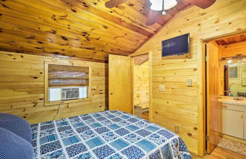 Bolton Landing Cottage with Deck, Walk to Beach! - Foto 10