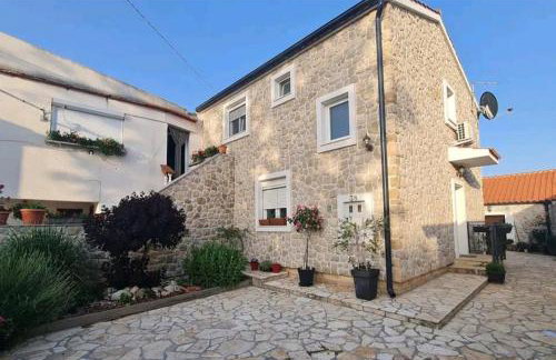 Family friendly house with a swimming pool Ninski Stanovi, Zadar - 17812 - Foto 2