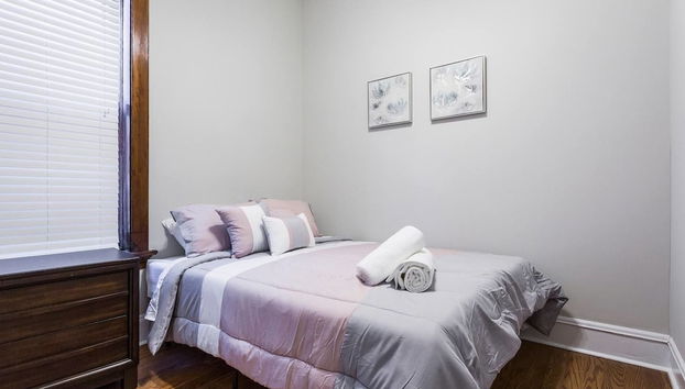 Cozy Depaul 2 Bedroom near Train, University, & Cubs - Foto 2, Zimmer
