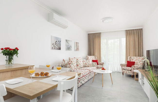 Pet-friendly Spadochroniarzy by Renters - Photo 28