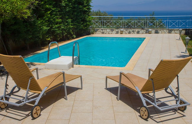 Corinthian Residence - Photo 33