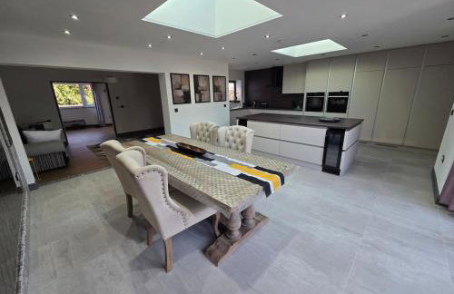 3 bedrooms - for families and contractors - lovely home - Foto 9