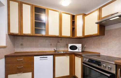 Apartment at tram station - Foto 9